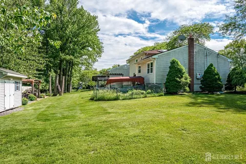 Exterior - 10 Falcon Dr, Edison, NJ 08820 photo 4 of 7