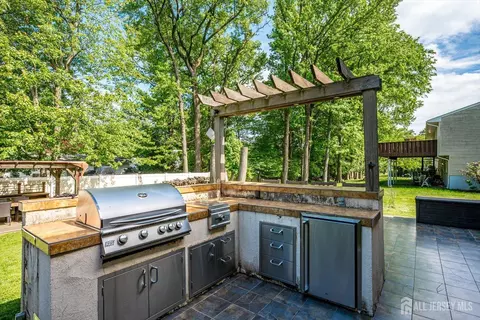 Other - 10 Falcon Dr, Edison, NJ 08820 photo 12 of 12
