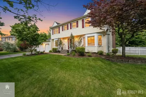 23 Rochelle Dr, South Brunswick, NJ 08824