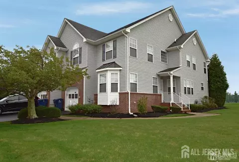 71 Jared Dr, North Brunswick, NJ 08902