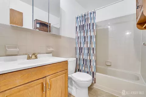 Bath - 1909 Raspberry Ct, Edison, NJ 08817 photo 1 of 1