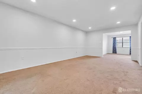 Living - 1909 Raspberry Ct, Edison, NJ 08817 photo 2 of 6