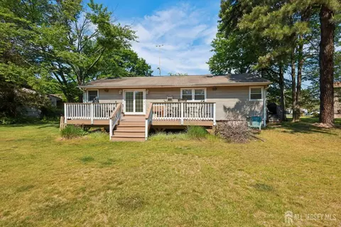 30 Rieder Rd, Edison, NJ 08817