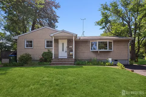 30 Rieder Rd, Edison, NJ 08817
