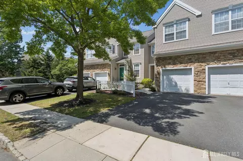 1203 Yarrow Cir, South Brunswick, NJ 08810