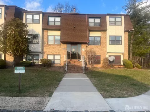 1947 Raspberry Ct, Edison, NJ 08817