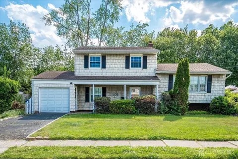 106 Winding Rd, Iselin, NJ 08830