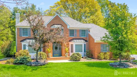 7 Seaman Rd, Freehold, NJ 07728