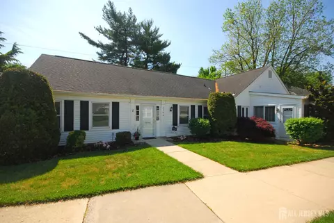 276 Milford Ln, Monroe, NJ 08831