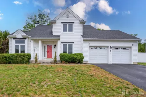 5 Cherrywood Dr, Piscataway, NJ 08854
