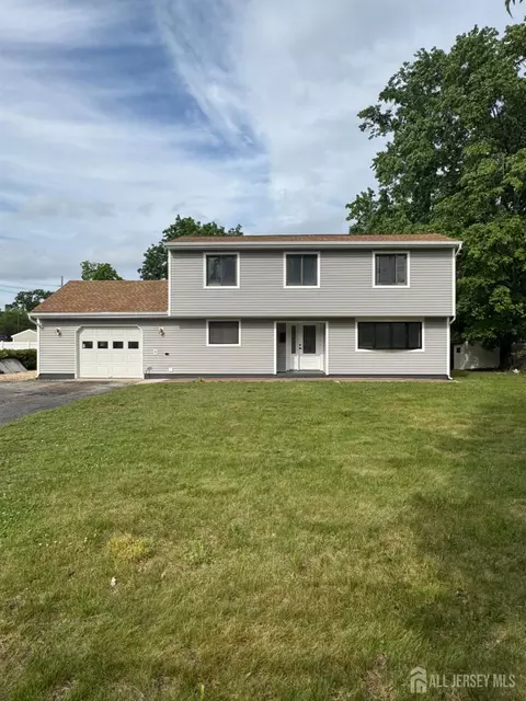 12 Daniel Rd, Spotswood, NJ 08884