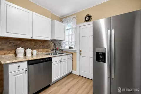 280 Nesbit Ter, Irvington, NJ 07111