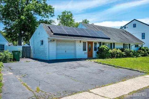 Exterior - 15 Markham Rd, Edison, NJ 08817 photo 1 of 5