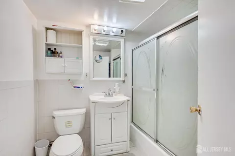 Bath - 15 Markham Rd, Edison, NJ 08817 photo 1 of 2