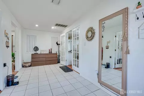 Entry Way - 15 Markham Rd, Edison, NJ 08817 photo 1 of 2