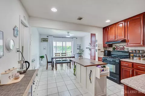 Kitchen - 15 Markham Rd, Edison, NJ 08817 photo 1 of 4