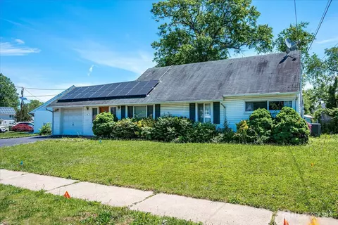 Exterior - 15 Markham Rd, Edison, NJ 08817 photo 2 of 5