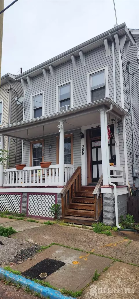 299 Townsend St, New Brunswick, NJ 08901