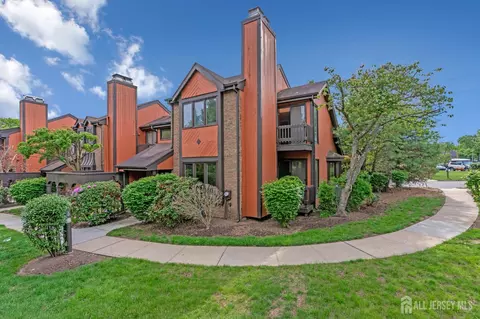 156 Riverbend Dr, North Brunswick, NJ 08902