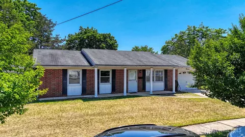 11 Cypress Dr, Monroe, NJ 08831