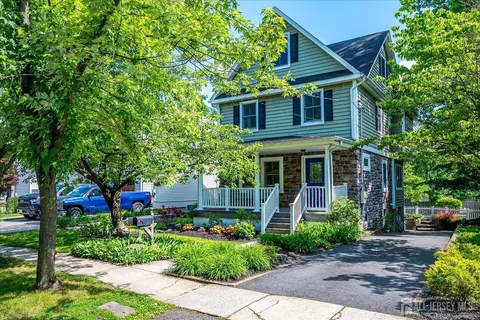 62 Myrtle Ave, Metuchen, NJ 08840