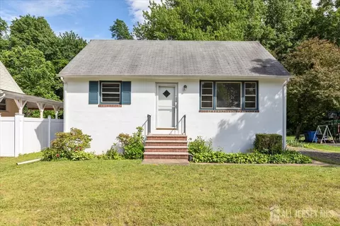 1008 Newton St, North Brunswick, NJ 08902
