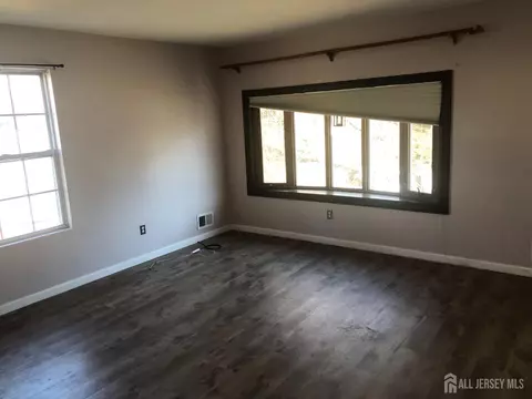 202 North St, Manville, NJ 08835