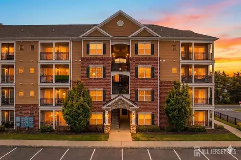 648 Strassle Way, South Plainfield, NJ 07080