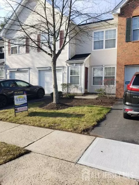 58 Windsong Cir, East Brunswick, NJ 08816