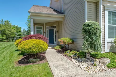 Exterior - 9 Monarch Rd, Monroe, NJ 08831 photo 3 of 4