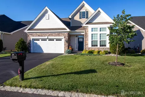 57 Starlight Dr, Monroe, NJ 08831
