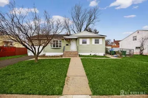 340 Old Post Rd, Edison, NJ 08817