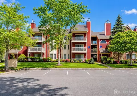 86 Crosspointe Dr #86, East Brunswick, NJ 08816