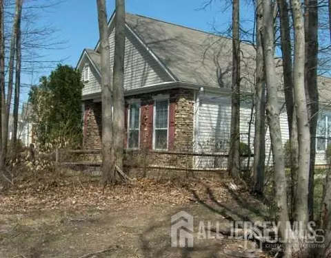 511 Skylark Dr, Monroe, NJ 08831