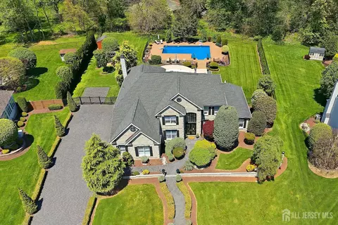113 Country View Dr, Freehold, NJ 07728