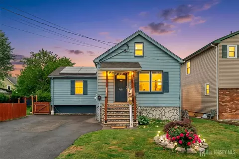 795 Robbins St, Perth Amboy, NJ 08861