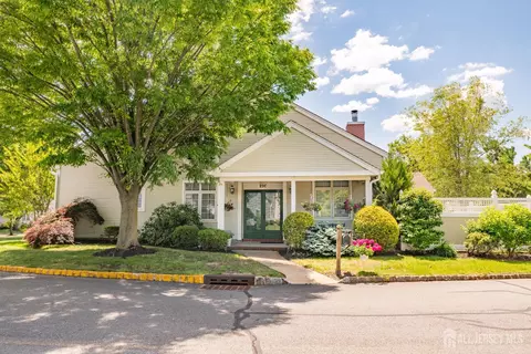 21 Rutland Ln #C, Monroe, NJ 08831