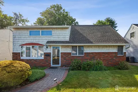189 Bloomfield Ave, Iselin, NJ 08830