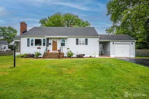 113 Dutch Neck Rd, Hightstown, NJ 08520