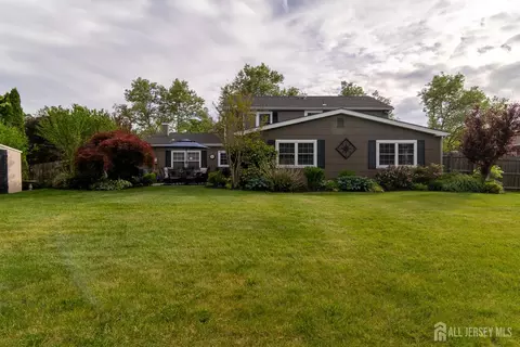 189 Berger St, Somerset, NJ 08873