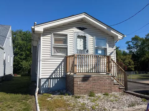 58 Manalapan Rd, Spotswood, NJ 08884