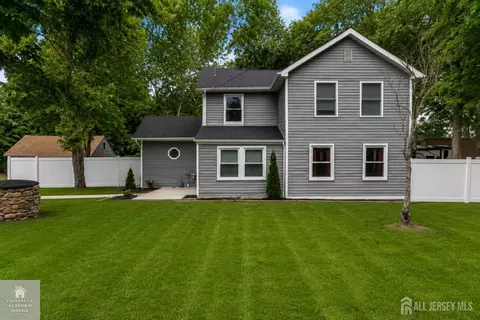 379 Old Georges Rd, North Brunswick, NJ 08902