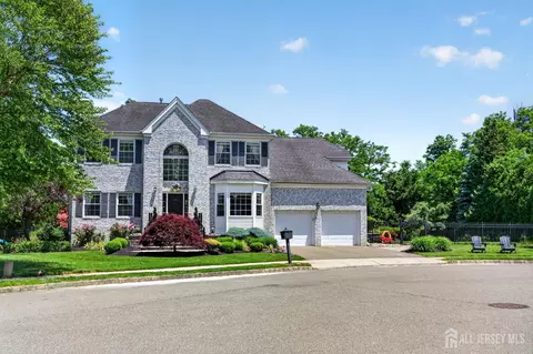 25 Gordon Ave, Spotswood, NJ 08884