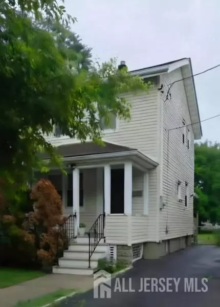 26 Charles St, Metuchen, NJ 08840