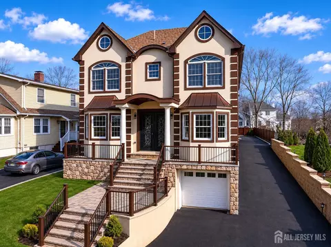 1855 Woodland Ave, Edison, NJ 08820