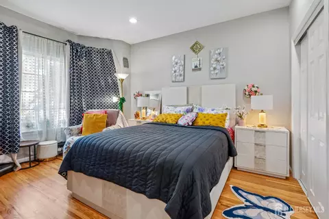 Bedroom - 489 Plainfield Rd, Edison, NJ 08820 photo 1 of 10
