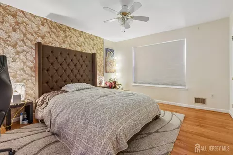 Bedroom - 489 Plainfield Rd, Edison, NJ 08820 photo 3 of 10