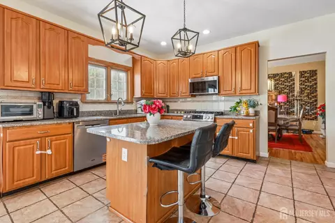 Kitchen - 489 Plainfield Rd, Edison, NJ 08820 photo 1 of 3