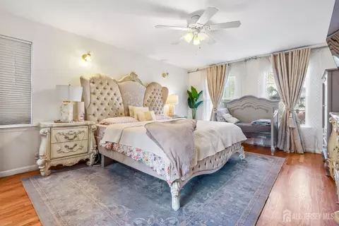 Bedroom - 489 Plainfield Rd, Edison, NJ 08820 photo 7 of 10