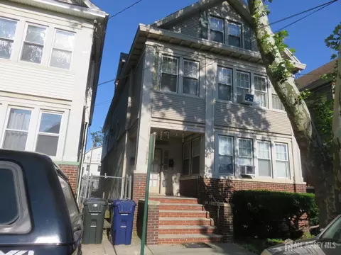 68 Catalpa Ave, Perth Amboy, NJ 08861